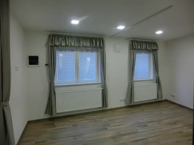 Pronájem bytu 2+kk, Uherské Hradiště, Rybářská, 55 m2