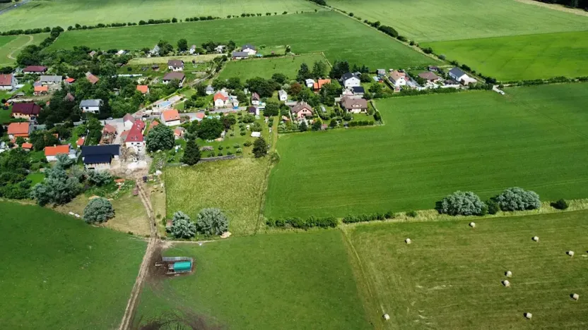 Prodej pozemku pro bydlení, Skuhrov, 1019 m2