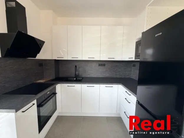 Pronájem bytu 3+kk, Pohořelice, U Kasáren, 69 m2