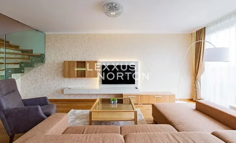 Pronájem bytu 4+kk, Praha - Vinohrady, Italská, 146 m2