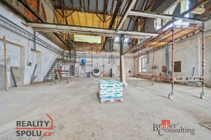 Pronájem skladu, Stěžery, 146 m2