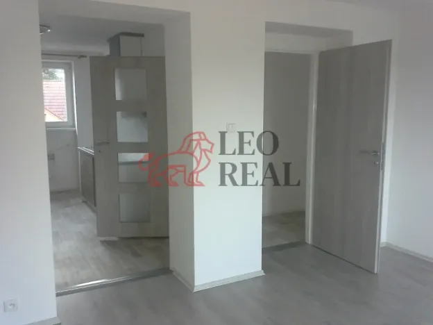 Prodej bytu 2+1, Kosova Hora, 56 m2