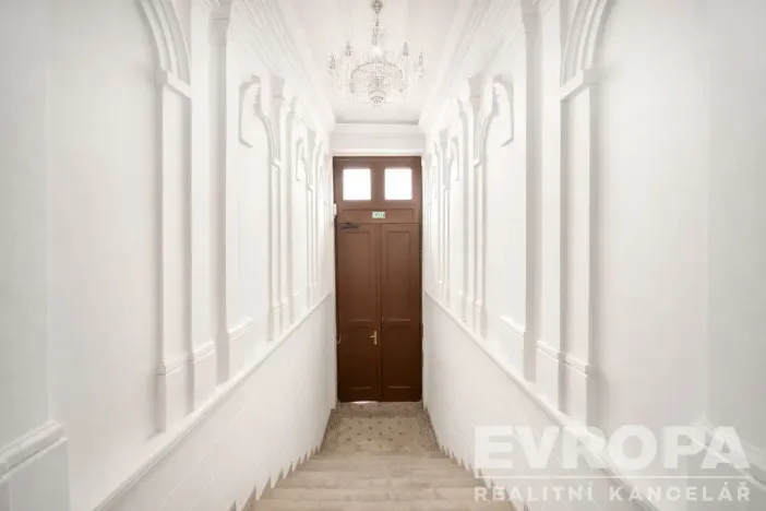 Pronájem bytu 2+kk, Praha - Vinohrady, U Zvonařky, 40 m2