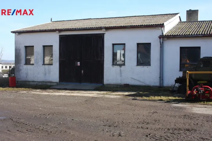 Pronájem komerční nemovitosti, Oslov, 430 m2