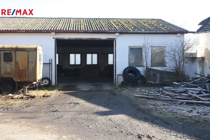 Pronájem komerční nemovitosti, Oslov, 430 m2