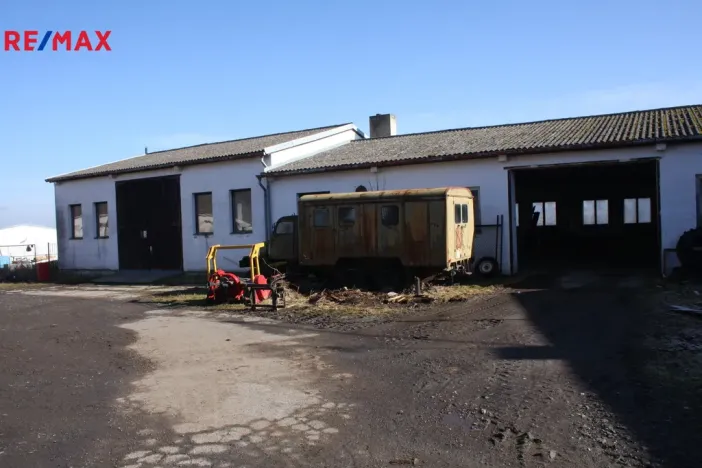 Pronájem komerční nemovitosti, Oslov, 430 m2