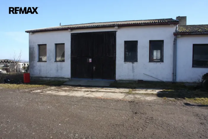 Pronájem komerční nemovitosti, Oslov, 430 m2