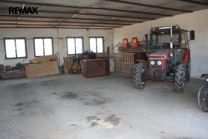 Pronájem komerční nemovitosti, Oslov, 430 m2