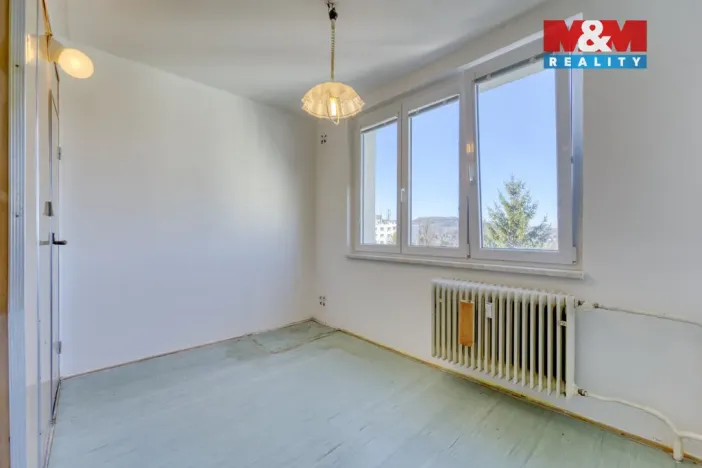 Prodej bytu 2+1, Karlovy Vary - Doubí, Modenská, 60 m2