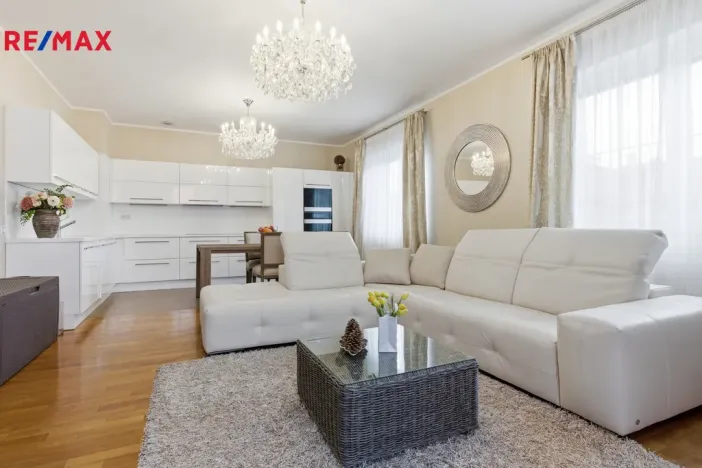 Prodej bytu 3+kk, Karlovy Vary, Jateční, 100 m2