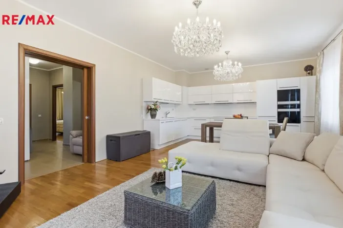 Prodej bytu 3+kk, Karlovy Vary, Jateční, 100 m2