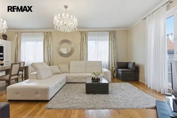 Prodej bytu 3+kk, Karlovy Vary, Jateční, 100 m2