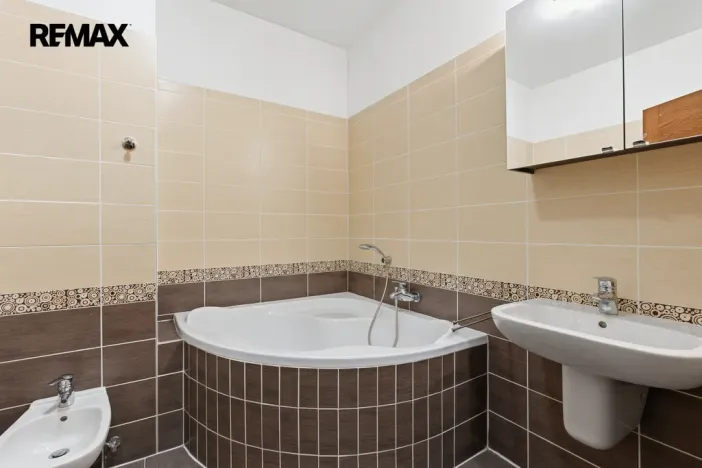 Prodej bytu 3+kk, Karlovy Vary, Jateční, 100 m2