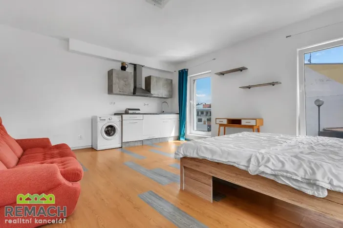 Pronájem bytu 1+kk, Uherské Hradiště, Jindřicha Pruchy, 35 m2