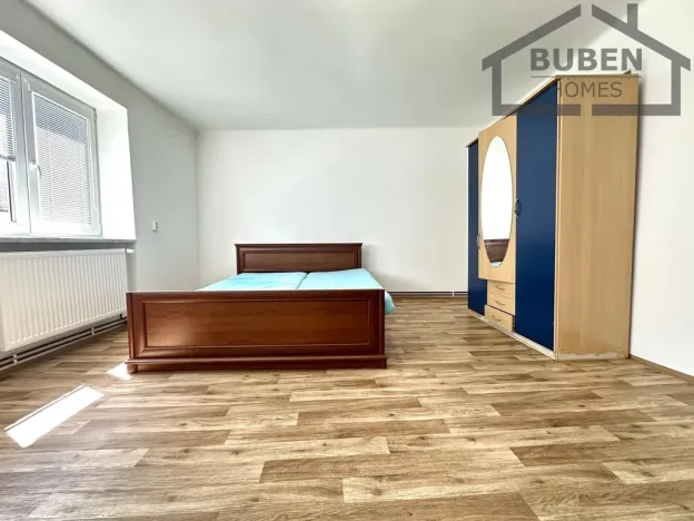 Pronájem bytu 2+1, Bor, náměstí Republiky, 57 m2