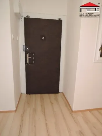 Pronájem bytu 1+kk, Praha - Michle, Nuselská, 46 m2