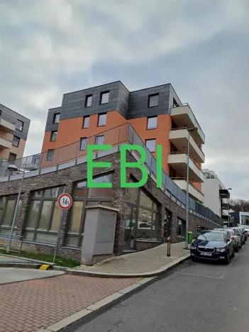 Pronájem garážového stání, Praha - Veleslavín, Pod dvorem, 18 m2