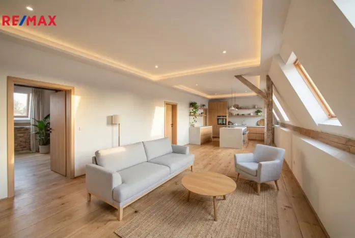 Prodej ubytování, Chodov, Nejdecká, 426 m2