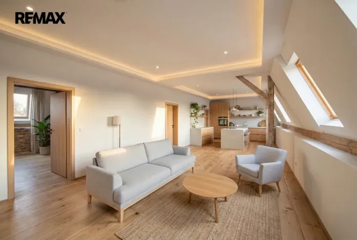 Prodej ubytování, Chodov, Nejdecká, 426 m2