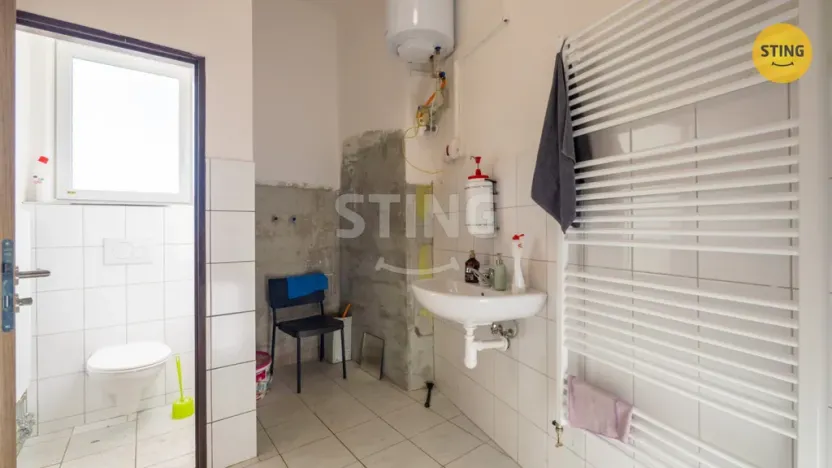 Prodej komerční nemovitosti, Opava - Jaktař, U Stodol, 1100 m2