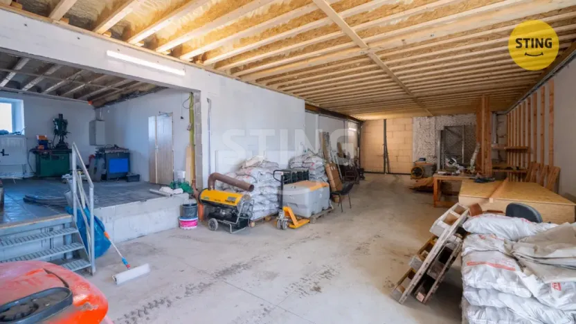 Prodej komerční nemovitosti, Opava - Jaktař, U Stodol, 1100 m2