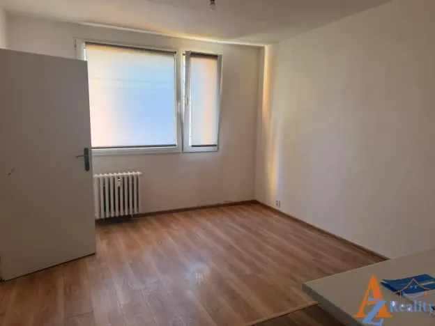 Pronájem bytu 1+1, Chomutov, Kyjická, 37 m2