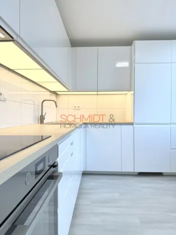 Pronájem bytu 4+1, Hustopeče, U Větrolamu, 88 m2