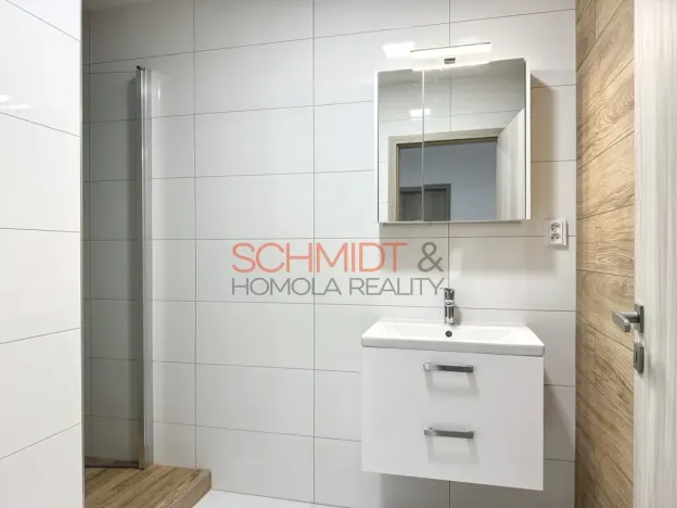 Pronájem bytu 4+1, Hustopeče, U Větrolamu, 88 m2