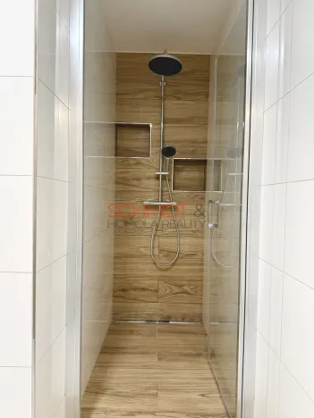 Pronájem bytu 4+1, Hustopeče, U Větrolamu, 88 m2