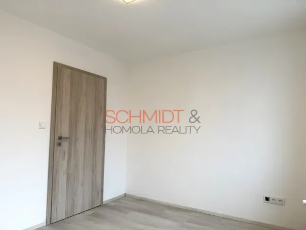 Pronájem bytu 4+1, Hustopeče, U Větrolamu, 88 m2