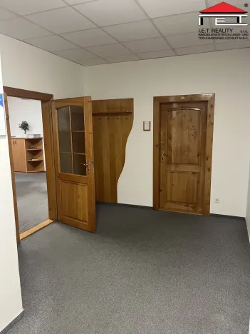 Pronájem obchodního prostoru, Ostrava, Halasova, 785 m2