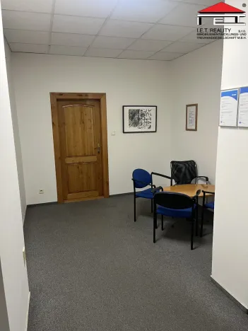 Pronájem obchodního prostoru, Ostrava, Halasova, 785 m2