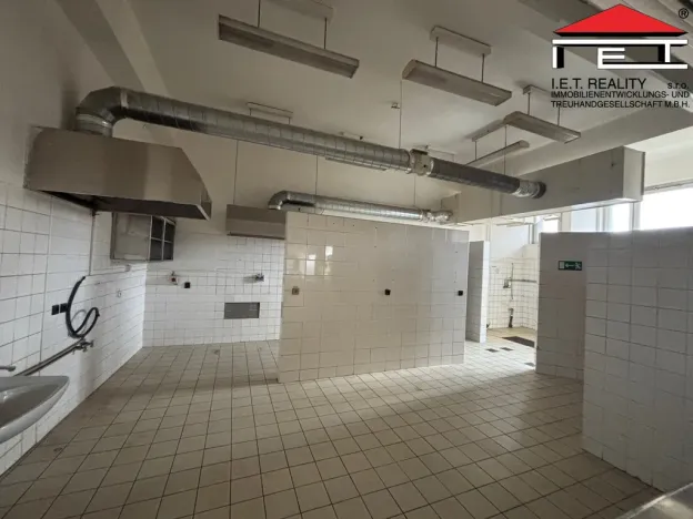 Pronájem obchodního prostoru, Ostrava, Halasova, 785 m2