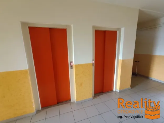 Prodej bytu 2+kk, Otrokovice - Kvítkovice, SNP, 37 m2