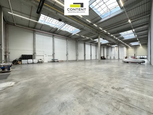 Pronájem skladu, Zápy, 4435 m2