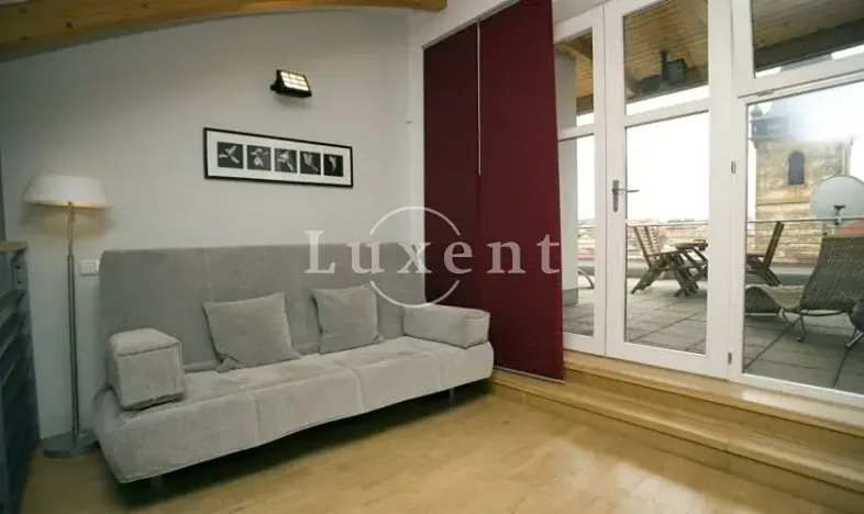 Pronájem kanceláře, Praha - Nové Město, Lazarská, 218 m2