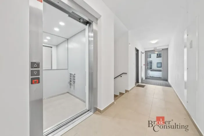 Prodej bytu 4+kk, Trutnov, Chodská, 102 m2