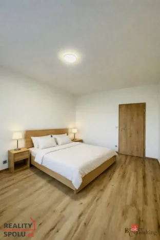 Pronájem bytu 2+kk, Velvary, Sídliště, 71 m2