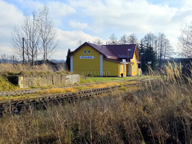 Prodej komerčního pozemku, Hroznětín, Nádražní, 7451 m2