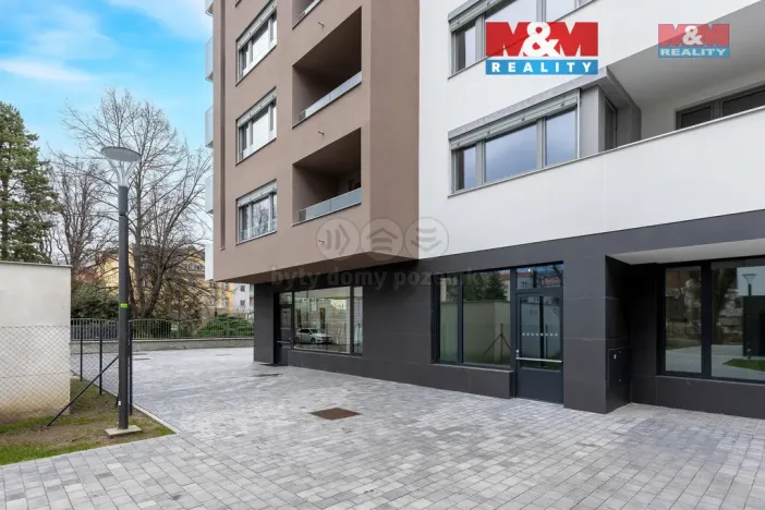 Pronájem obchodního prostoru, Pardubice, Smilova, 39 m2