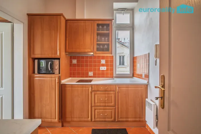 Prodej bytu 1+1, Mariánské Lázně, Hlavní třída, 35 m2