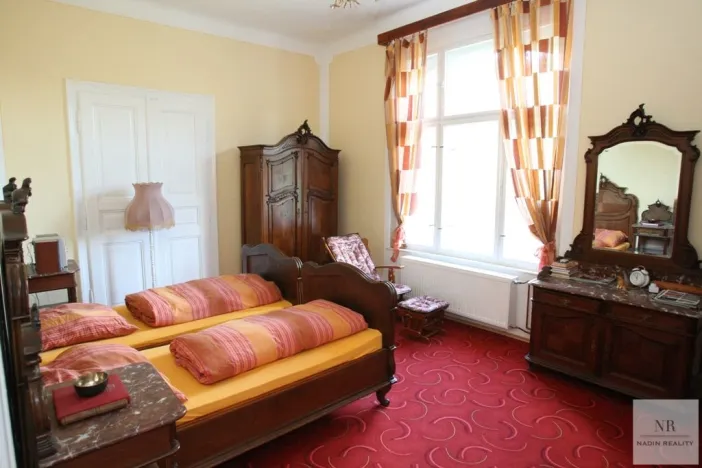 Pronájem vily, Karlovy Vary, K Přehradě, 250 m2