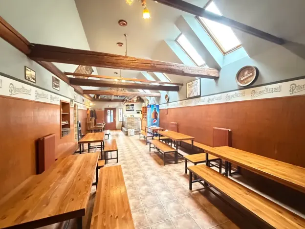 Prodej obchodního prostoru, Praha - Vinoř, Mladoboleslavská, 360 m2