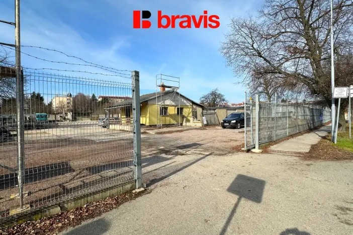 Pronájem komerčního pozemku, Brno, Holzova, 2090 m2