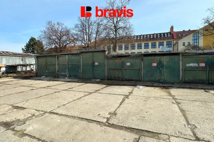 Pronájem komerčního pozemku, Brno, Holzova, 2090 m2