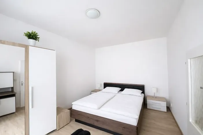 Pronájem bytu 2+kk, Praha - Karlín, 50 m2