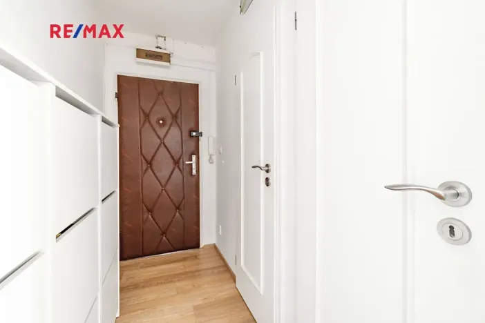 Pronájem bytu 3+kk, Praha - Karlín, Nekvasilova, 55 m2