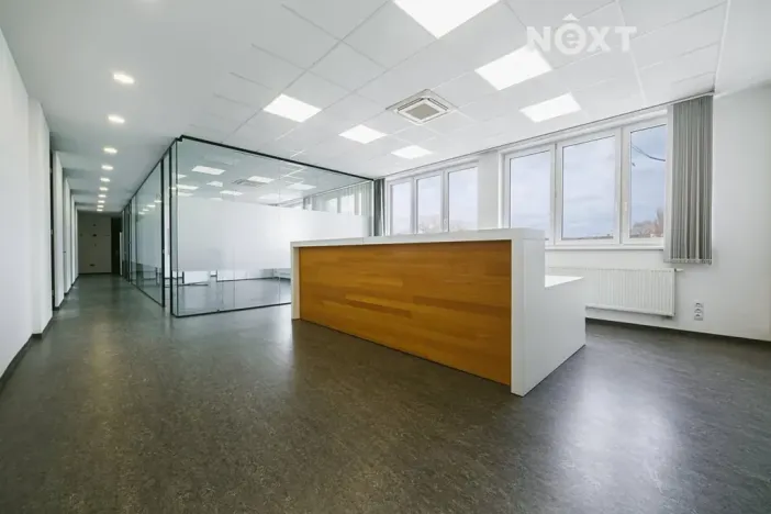 Prodej kanceláře, Brno, Hájecká, 2018 m2
