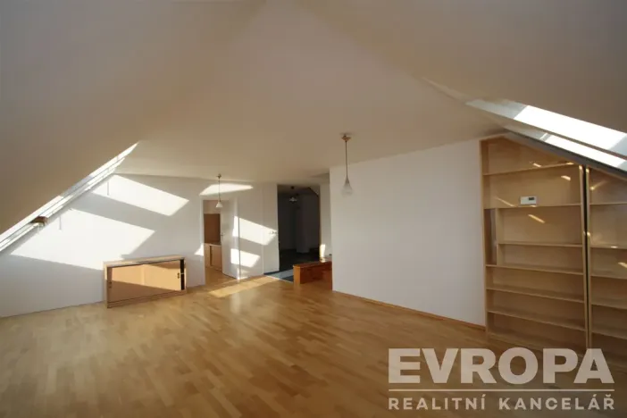 Pronájem bytu 4+kk, Praha - Nusle, U Jedličkova ústavu, 140 m2