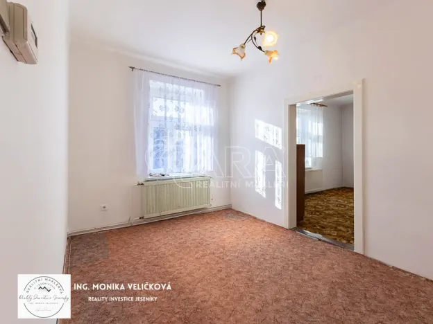 Prodej bytu 2+1, Krnov, Chářovská, 55 m2